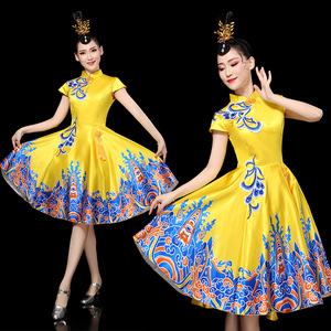 现代舞快板演出服女中国风黄色腰鼓服打鼓表演连衣裙广场舞蹈服装