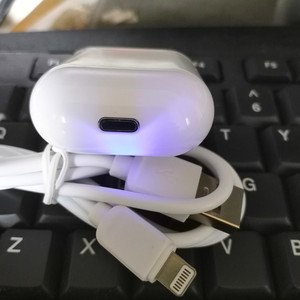 蓝牙耳机数据线充电线