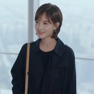 欧洲我的时代你的时代李一桐艾情同款女春季长款收腰气质风衣外套
