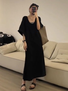 韩版东大门大板型宽松显瘦中长款裙子慵懒风高级感黑色连衣裙女夏