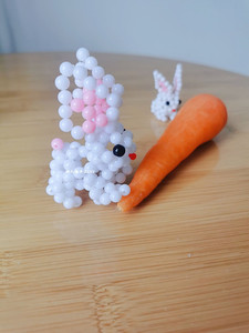 手工串珠生肖小白兔子水晶钥匙扣包包挂件成品材料包饰品装饰编织