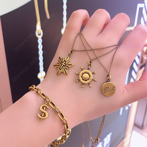 六福珠宝 香港专柜直播代购 新款黑金系列 au990足金黄金项链手链