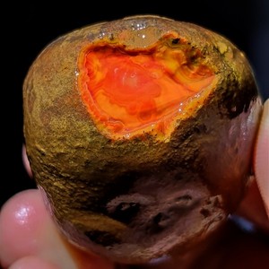 上谷战国红红色玛瑙原石明料主山料堪比南红玛瑙原石手把件吊坠料