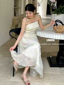 U+MINI夏季新款百搭时尚法式优雅气质立体浮花收腰吊带连衣裙2252