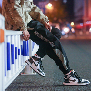 开春搭配aj的裤子男速脚远运动卫裤年轻人的潮流搭配社区塑腿哈伦