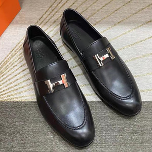 002人付款淘宝hermes/爱马仕 男士商务休闲皮鞋猪鼻金属h字母低帮套脚
