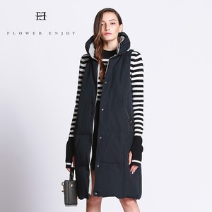 华人杰女羽绒服