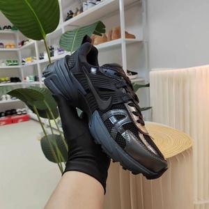 Nike耐克 V2K Run男鞋女鞋休闲时尚运动鞋黑武士跑步鞋FD0736-001