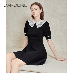 CAROLINE卡洛琳2023春季新款简约设计X型黑色针织连衣裙ECRDAA44