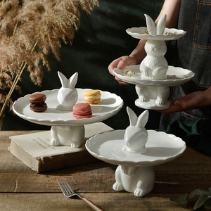 北欧陶瓷兔子蛋糕盘甜品架水果盘下午茶点心盘创意收纳摆件托盘