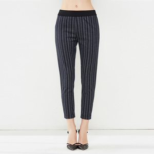 诗燕时装2019冬季新款弹力修身竖条纹显瘦百搭女裤96109-435l