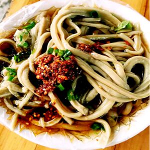 寄坏包赔云南昭通成品凉粉无调料小金豌扁豆鸡豆新鲜黑凉粉直接吃