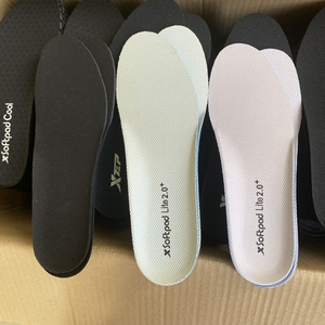 特步适配男鞋垫2022春夏新款柔软垫弹力简约舒适运动跑鞋旅游鞋垫