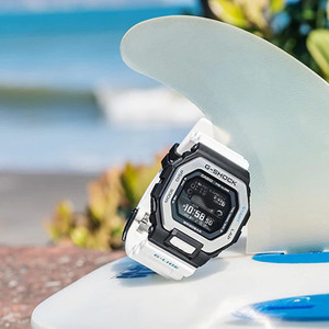 正品卡西欧casio g-shock glide gbx100-7黑白经典小方块男女腕表