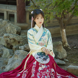 凤来仪复刻汉服女装长袖交领重工绣花马面裙仙气飘逸中国风套装