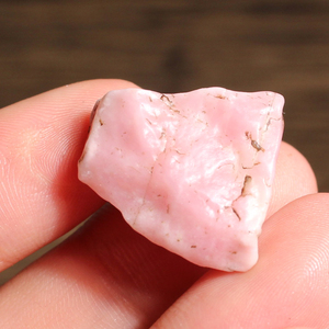 方言和田玉珍稀名品玉粉红色直闪石戈壁料桃花玉籽料原石玩料e