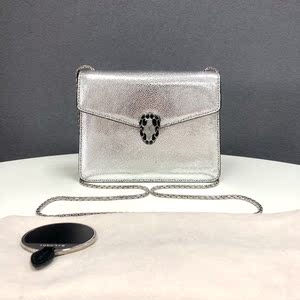 bvlgari/宝格丽 镜面银色蛇头包拉链休闲斜挎手提女士包