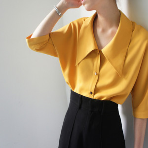 法式黄色大领子衬衫女复古港味ins风短袖宽松日系设计感上衣n次方