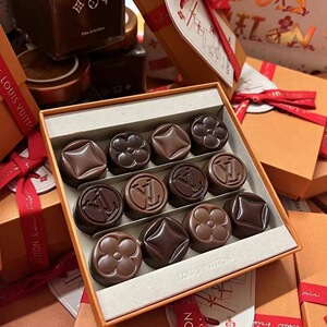 草莓熊法国代购lv路易威登巧克力礼盒巧克力酱榛果圆球节日礼物