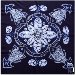 云南少数民族手工艺品大理青白扎染纯棉装饰茶餐台方桌布[珍珠鱼]