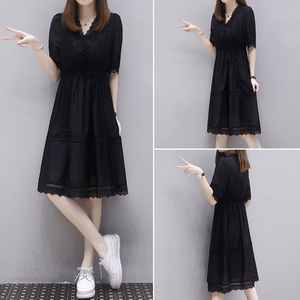 韩版时尚休闲宽松气质蕾丝裙子黑色v领连衣裙中长款2024夏季新款