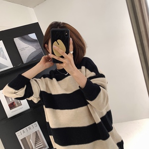 大横条毛衣