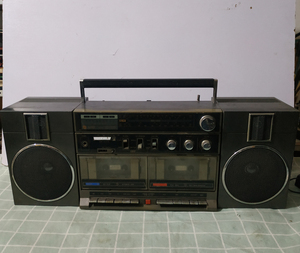 怀旧电器收藏国产四喇叭双卡收录音机老物件 影视道具布景摆设