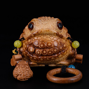 竹雕精品名家张念超本工雕刻地包天金蟾手把件三足呱呱把件竹根雕