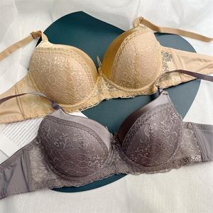 565人付款天猫无钢圈蕾丝聚拢性感大码内衣胖mm文胸前扣d美背胸罩杯95