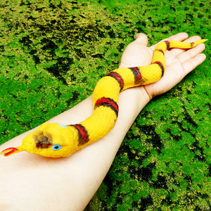 儿童玩具蛇仿真蛇动物模型橡皮软胶吓人大假蛇眼镜蛇整蛊蟒蛇恶搞