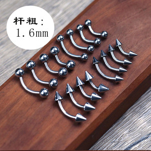 阴蒂阴钉饰品穿刺