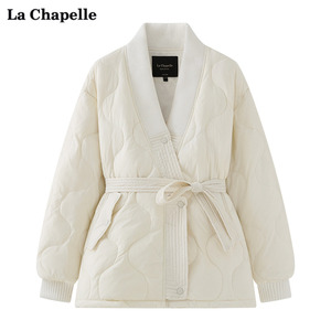 拉夏贝尔/La Chapelle腰带收腰大V领不规则波浪纹短款羽绒服女冬