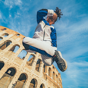 蓝白儿童演出服 嘻哈运动套装 少儿街舞中性风衣bboy中国风冲锋衣