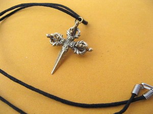 护身符之刘德华天下无贼中藏族降魔杵项链.纯黄铜不掉色