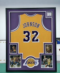 北美四大运动博物馆 nba篮球洛杉矶湖人魔术师约翰逊亲笔签名球衣