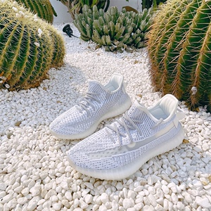真爆品椰子yeezy350白满天星休闲舒适情侣鞋透气鼎级低帮