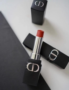 水水的小脸◆迪奥新品磨砂黑管口红840