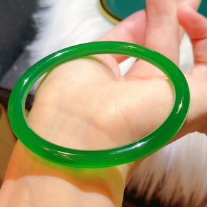 天然绿玉髓手镯细圆条阳绿女式媲美翡翠阳绿帝王绿民族风饰品礼物