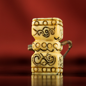 藏传密宗法器 清代藏传老料双头殊胜方鼓老藏印法印殊胜挂件收藏