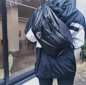nike耐克3m反光男女户外运动休闲单肩包腰包斜跨背包 db4697-010