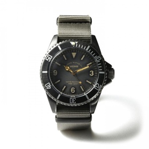 现货 madness x vague watch限定联名手表 军事风做旧 余文乐20aw