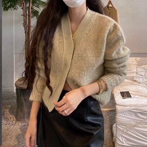 lionmoon22秋季韩国东大门设计师款通勤马海毛针织开衫毛衣外套女