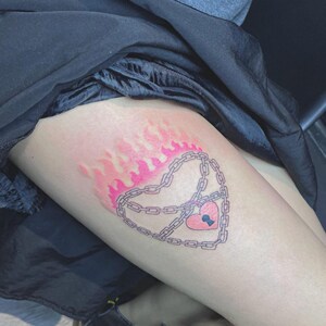 辣妹ins风纹身贴辣妹爱心锁链大花臂胸前锁骨小清新纹身贴彩绘