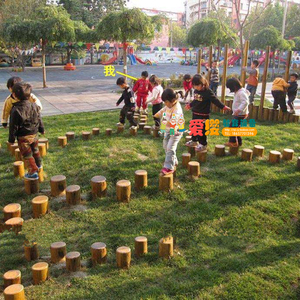 幼儿园户外梅花桩