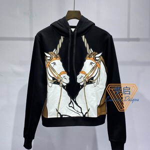 burberry/巴宝莉21新款 独角兽印花图案连帽卫衣男长袖帽衫上衣女