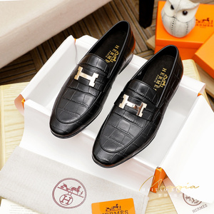 hermes/爱马仕 男士商务休闲皮鞋鳄鱼纹h金属字母标低帮乐福鞋