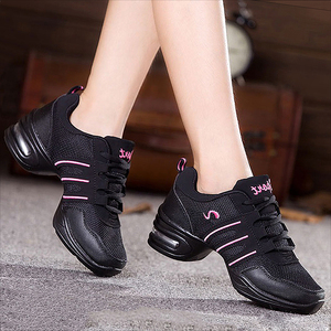 舞蹈鞋女春秋四季网面透气广场舞女鞋跳舞鞋中年大码中跟软底鞋子