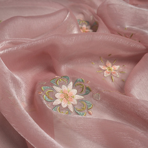 绮罗唐风团花绣花幻彩纱原创汉服上襦褙子襦裙大袖衫布面料玉猫家