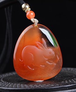 水晶兔子吊坠红兔毛