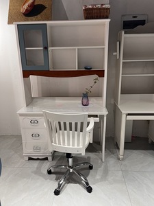 好彩推荐设计师严选广东大牌晶彩1.2米板木结合书桌+上架无椅子